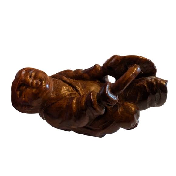 Vintage Apple Sponge Coral Heart Bead Netsuke Man Beating Drum Pendant Necklace - Picture 13 of 14